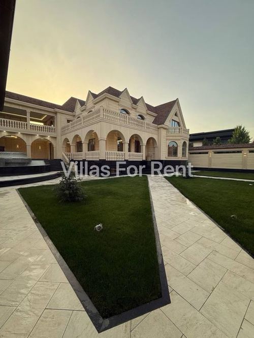 16-xonali uy, 1250 m²