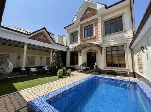 8-xonali uy, 500 m²