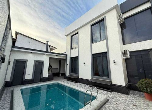 7-xonali uy, 400 m²