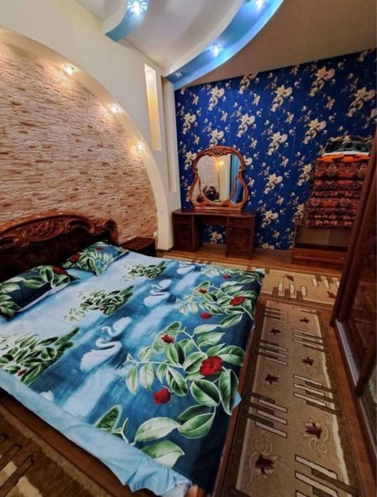 3-комнатная квартира, 77 м², Чирчик, в аренду