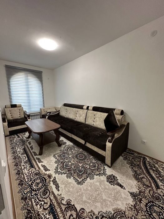 3-комнатная квартира, 77 м², Чирчик, в аренду