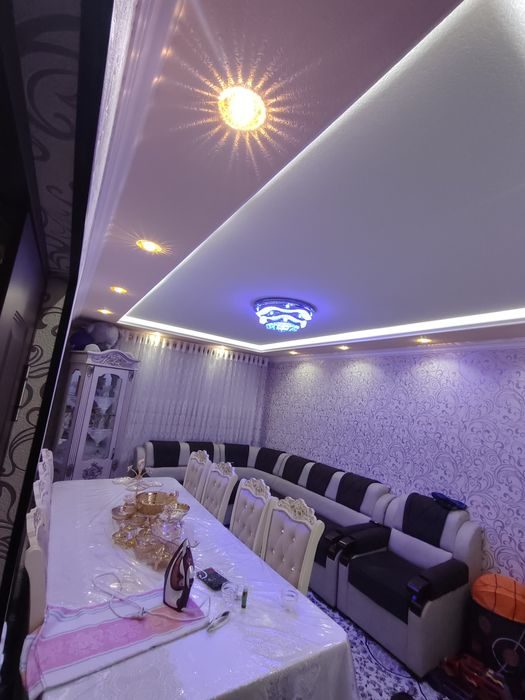 3-комнатная квартира, 280 м², Чирчик, на продажу