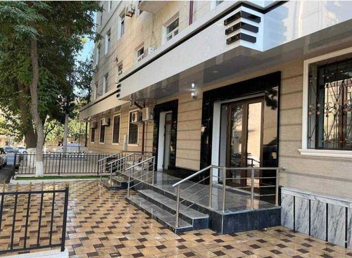 Продается 1-этаж вдоль дороги на Шота Руставели, 354 кв.м