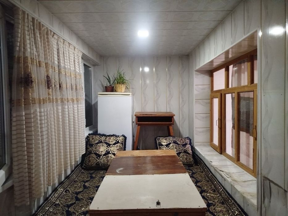 3-комнатная квартира, 72 м², Чирчик, в аренду