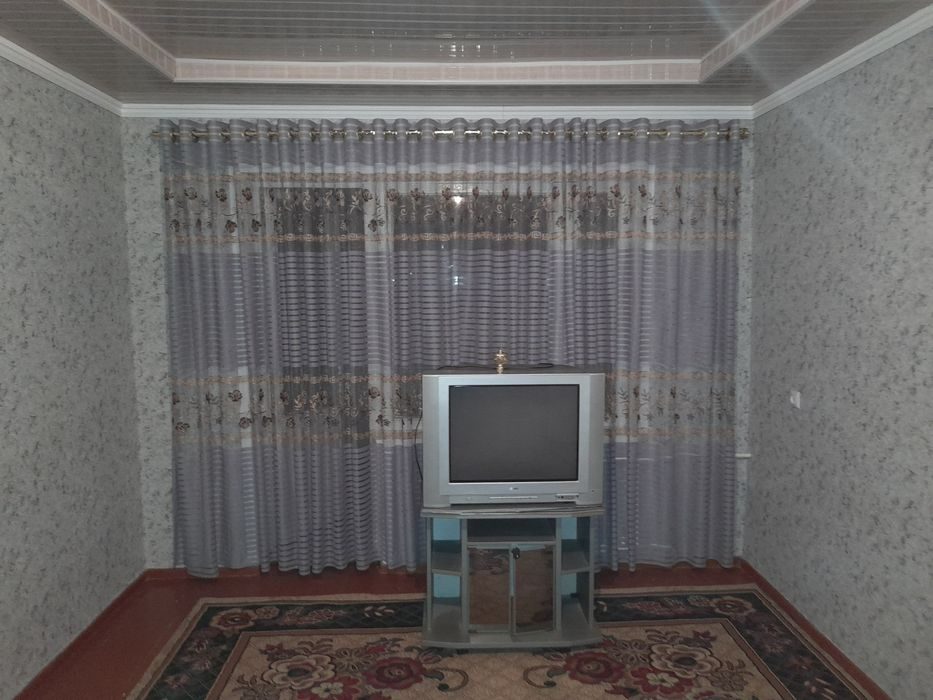 2-комнатная квартира, 64 м², Чирчик, в аренду