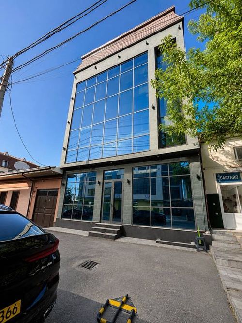 Ракат махалля отдельно стоящее здание 2соток 5уровней 700кв.м срочно