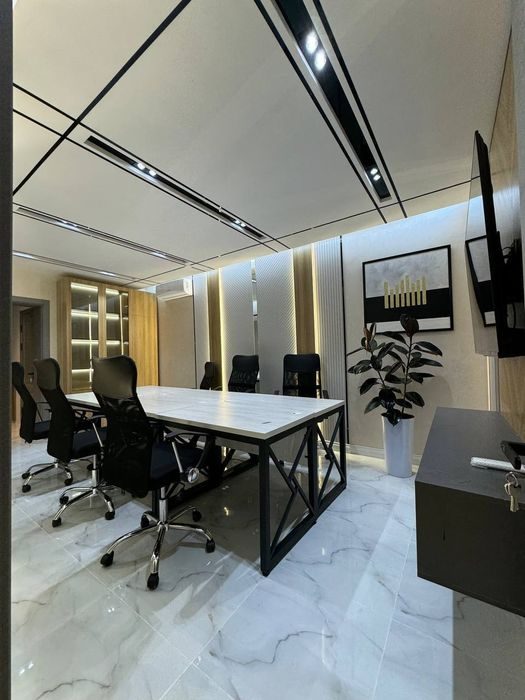 Продаётся офис 100м². Ор-р: Яккасарайский налоговый