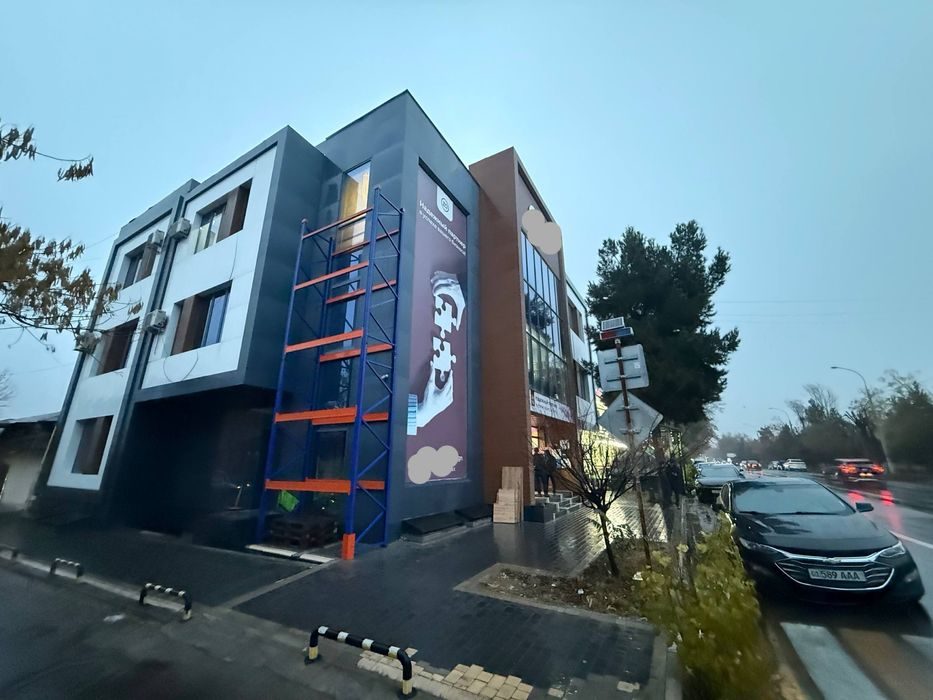 Саломатина | 1200кв - Продается Здание вдоль дороги