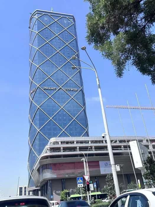 ПРОДАЁТСЯ помещение Piramit Tower 86м2