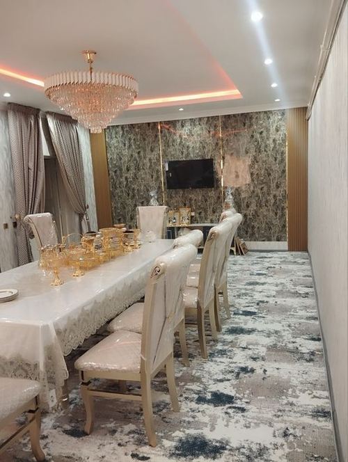 5-комнатная квартира, 400 м²