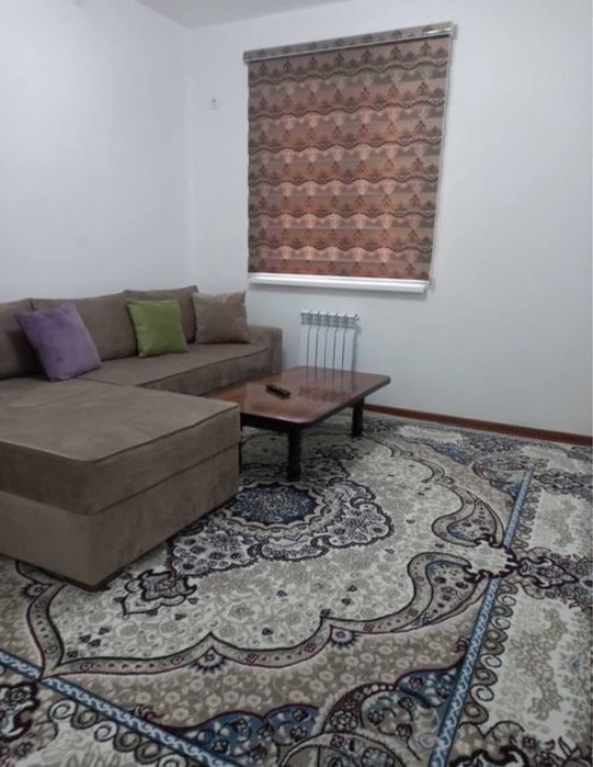 1-комнатная квартира, 52 м², Чирчик, в аренду