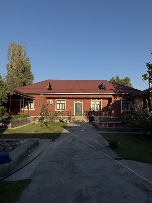7-комнатный дом, 8 м², Чирчик, на продажу