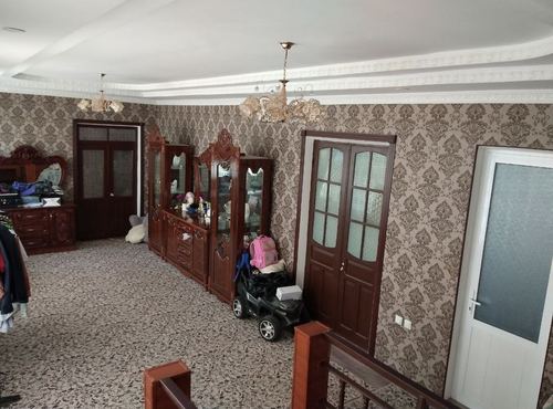 8-комнатный дом, 800 м²