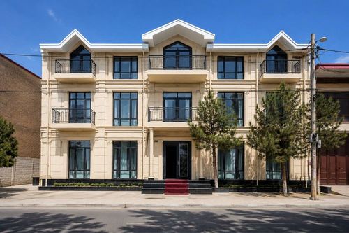 Новая Гостиница 28 номеров. Яккасарай рн| Remax Эльвина