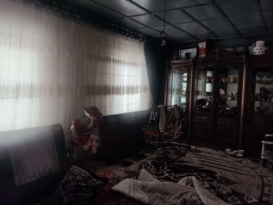 7-комнатная дача, 10000 м², Чирчик, на продажу