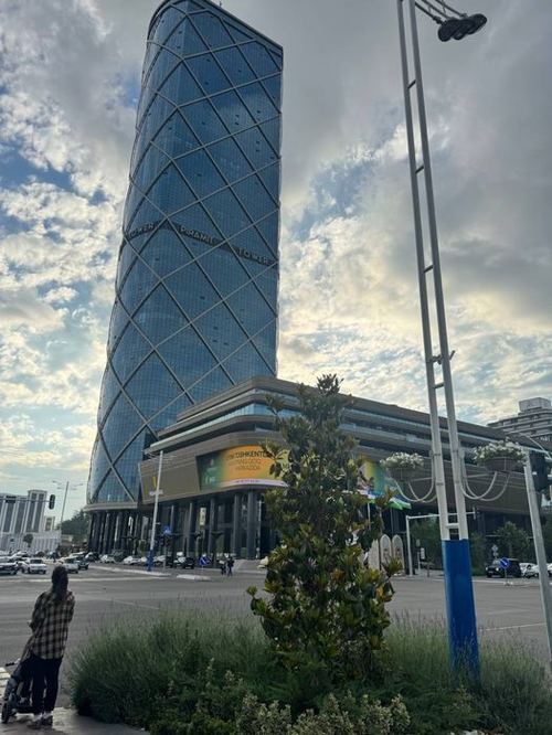 Новостройка “Piramit Tower” Коммерческое помещение, 92м2. 11 этаж