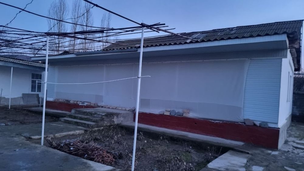 8-комнатная часть дома, 2 м², Чирчик, на продажу