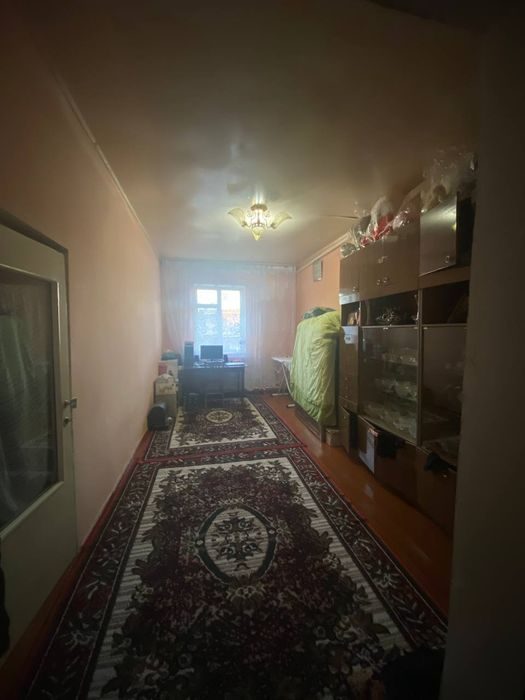 5-комнатная часть дома, 1766 м², Чирчик, на продажу