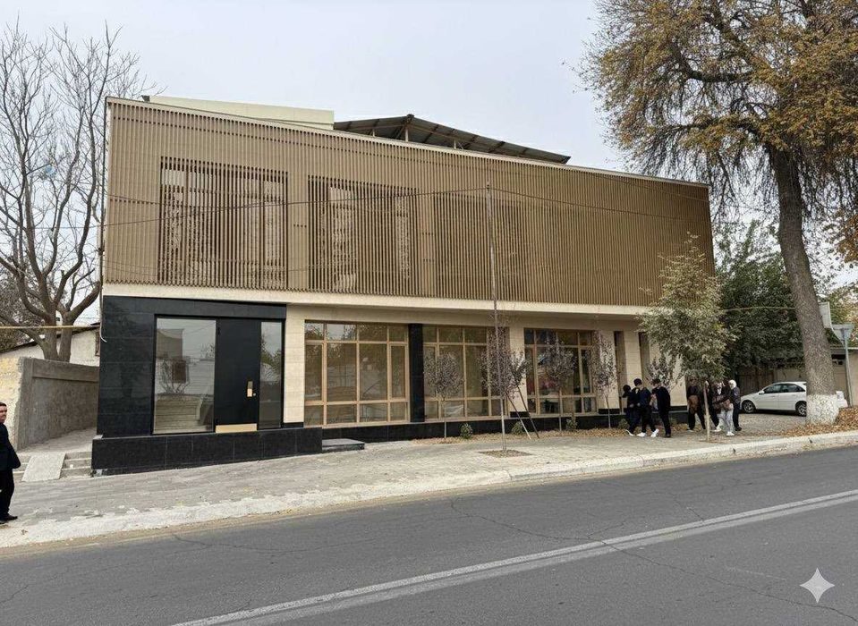 Продается отдельно стоящие здание 330м2 Яккасарайский район SH83
