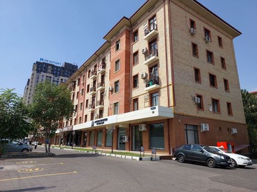 Малая кольцевая. ЖК "Семейный " Golden House.  Аренда 260 м2 .
Малая к
