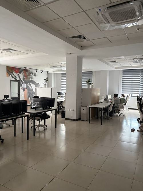 Аренда офиса Яккасарай 1479 м²