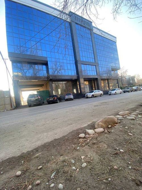 Аренда здания ул. Арнасай  5000м2