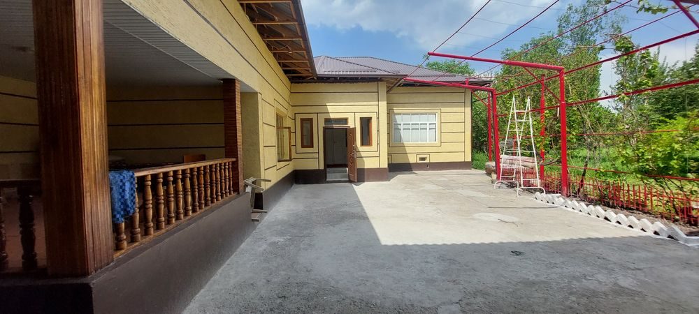 6-комнатный дом, 342 м², Чирчик, на продажу