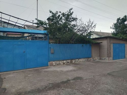 7-комнатный дом, 600 м²