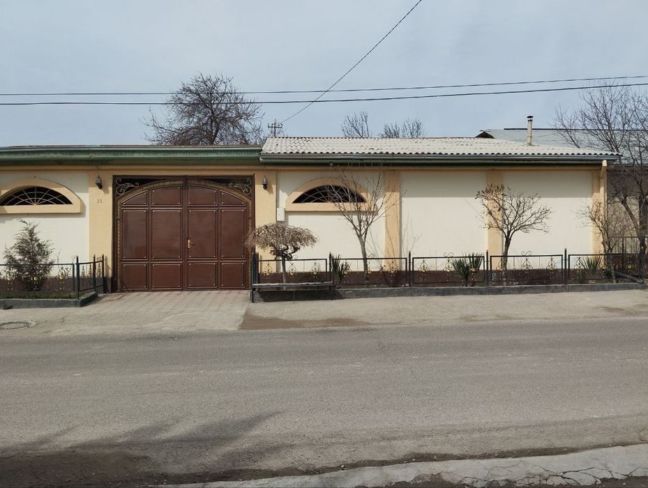 5-комнатная часть дома, 4700 м², Чирчик, на продажу