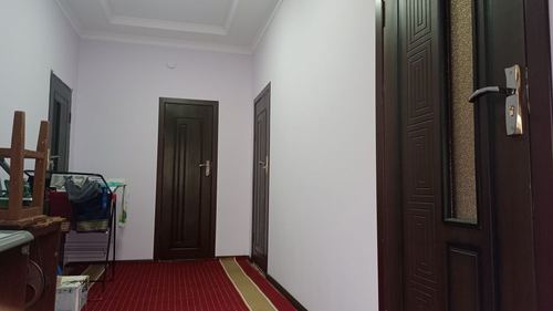 7-комнатный дом, 600 м²