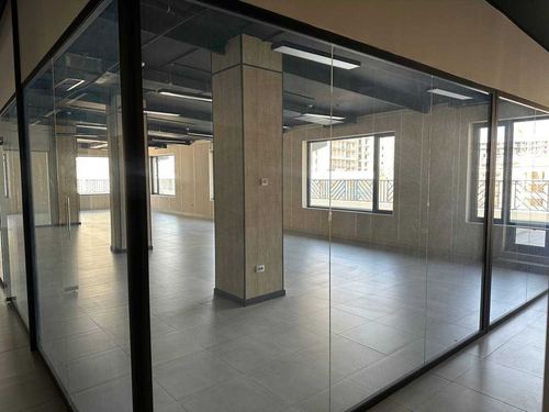 Аренда помещения  улица Абдулла Кахара 200 кв.м. + 100м2 терраса