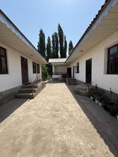 7-комнатная часть дома, 4 м²