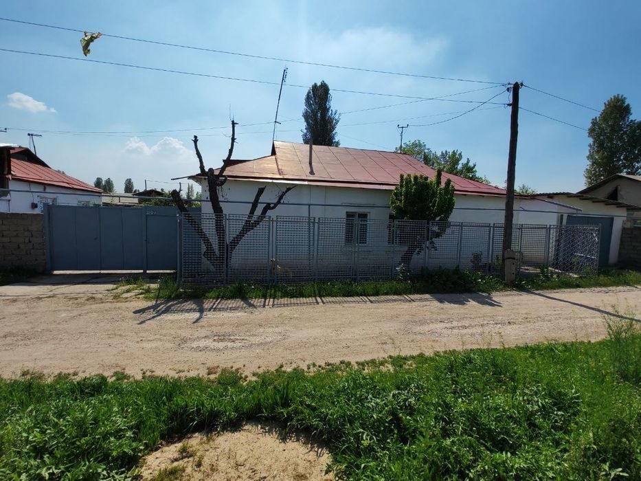 4-комнатный дом, 140 м², Чирчик, на продажу