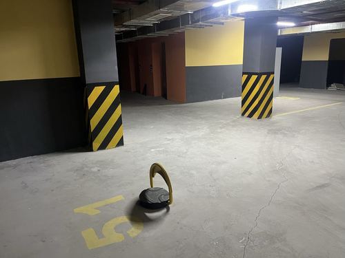 Skyline towers парковка продаеця перед лифтом договоримся