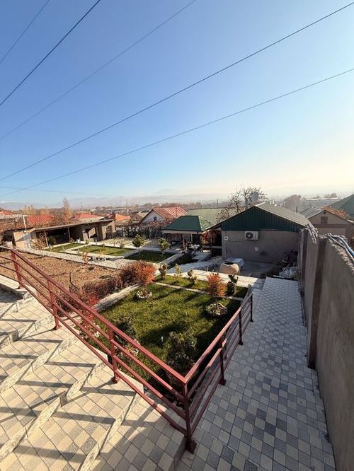 9-комнатный дом, 14 м²