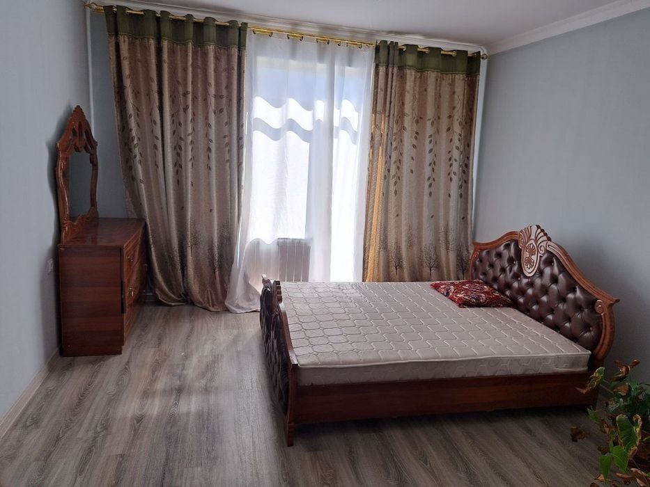 3-room cottage, 450 m², Chirchik, for rent