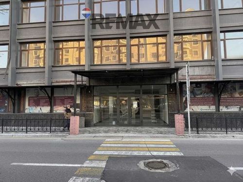 Сдаётся здание под университет, бизнес центр