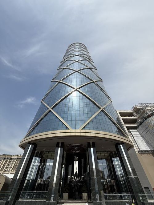 Аренда Новостройка “Piramit Tower” Коммерческое помещение,92м2. 9 этаж
