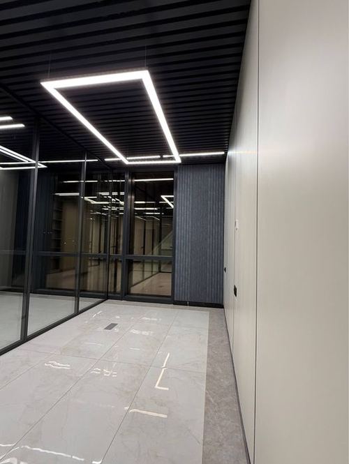 Аренда под Офис Ориентир Пирамид Товер  81м2 2600$