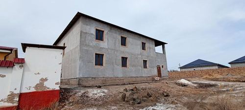 10-комнатный коттедж, 220 м²