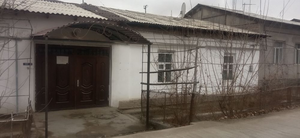 6-комнатная часть дома, 6 м², Нукус, на продажу