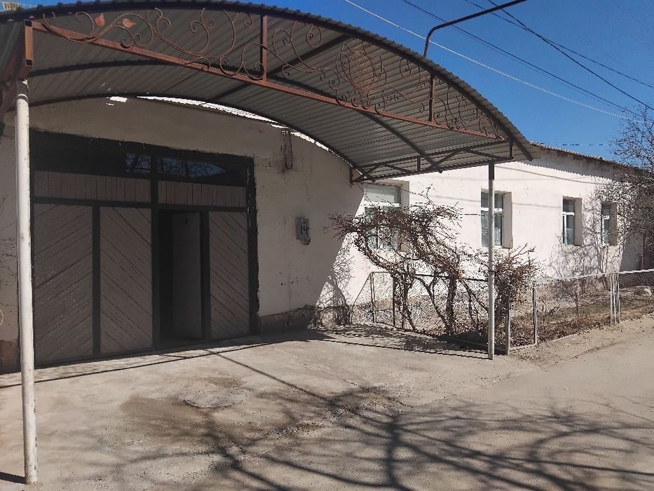 5-комнатная часть дома, 600 м², Нукус, на продажу