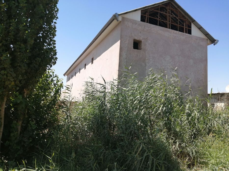 10-комнатная часть дома, 10 м², Нукус, на продажу