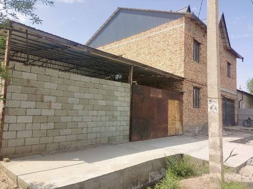 6-комнатный коттедж, 200 м²