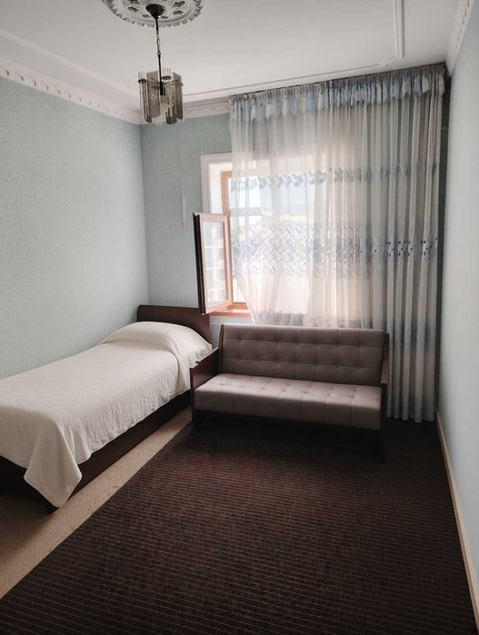 4-комнатная квартира, 80 м², Нукус, на продажу