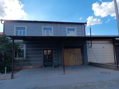 4-комнатный коттедж, 600 м²