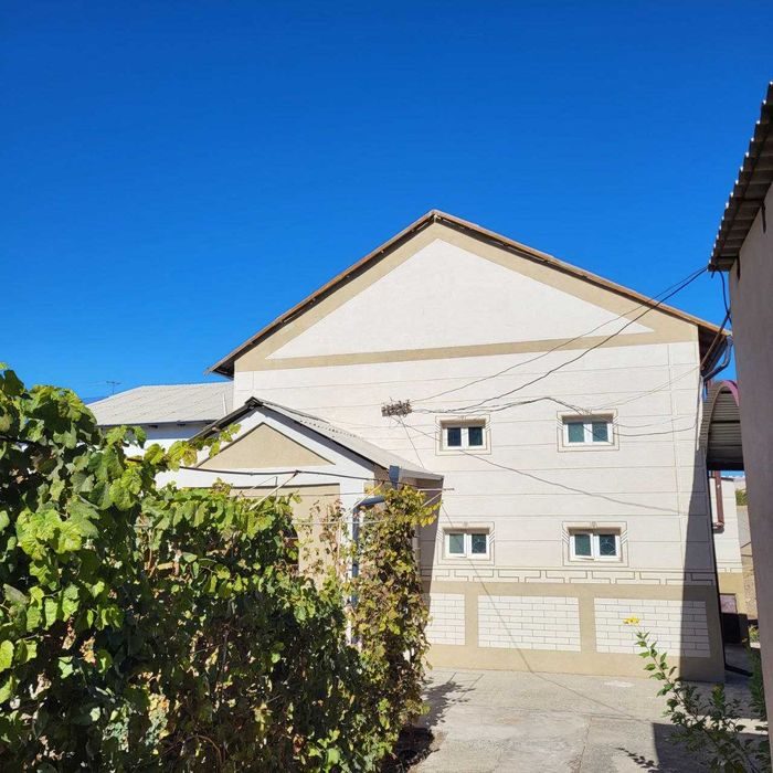 9-комнатный дом, 350 м², Нукус, на продажу