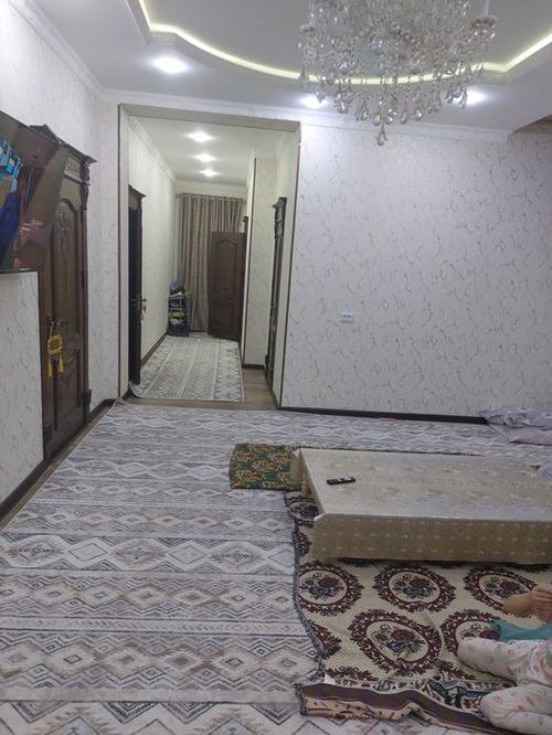 5-комнатный дом, 300 м²