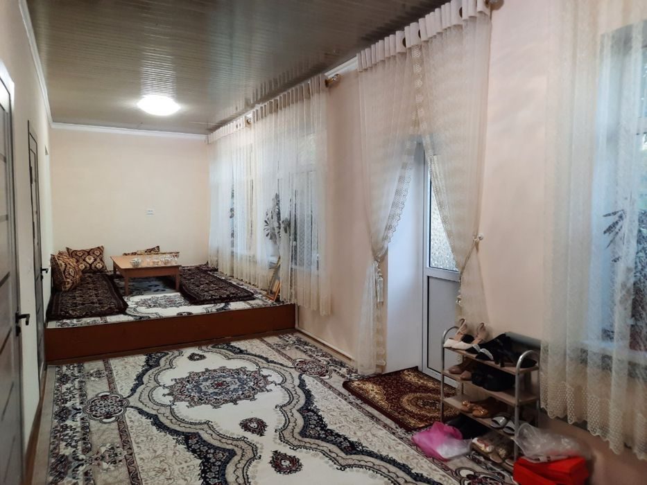 7-комнатный коттедж, 800 м², Алмалык, на продажу