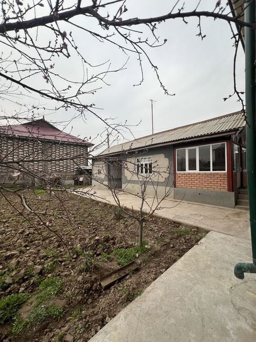 3-xonali uy, 600 m²